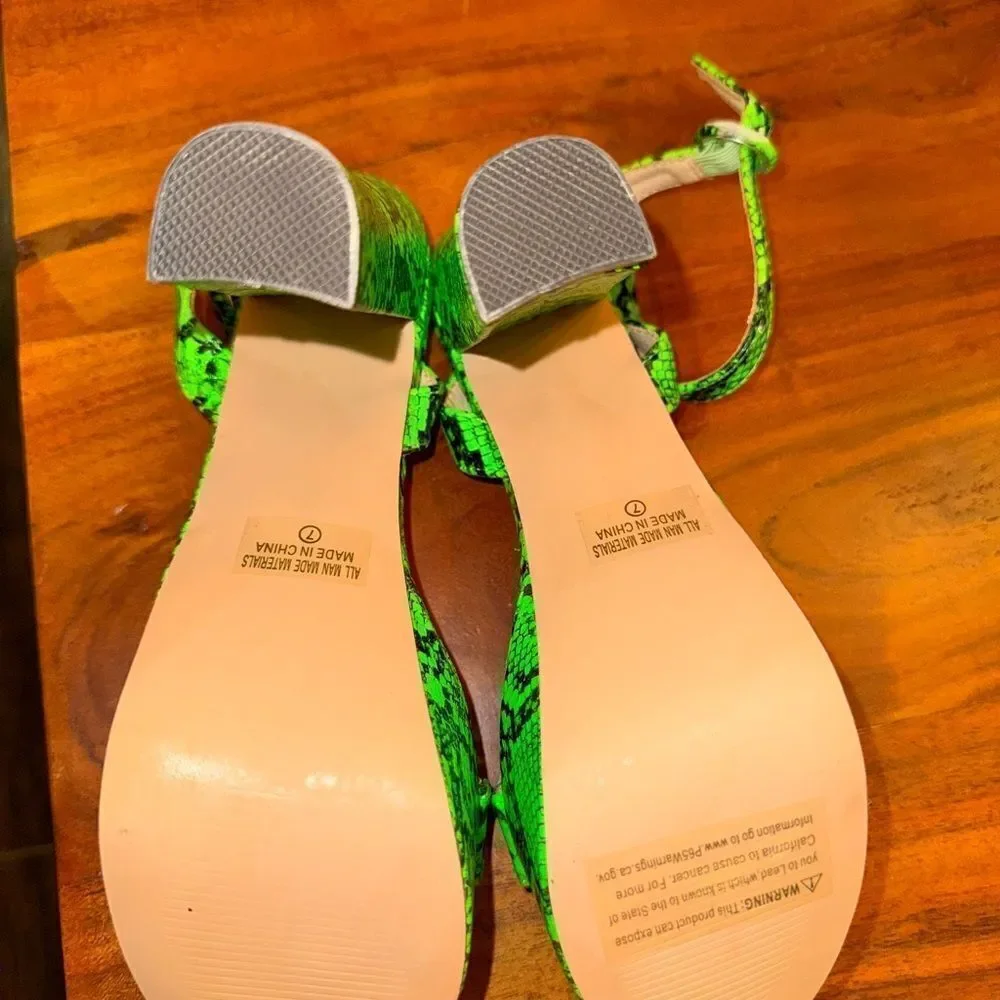 Nordstrom: Lime Green faux Snakeskin Platform Heels NWOT SZ 7